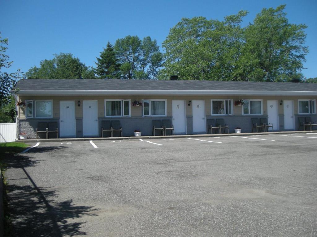 Motel Chevalier Québec Zewnętrze zdjęcie