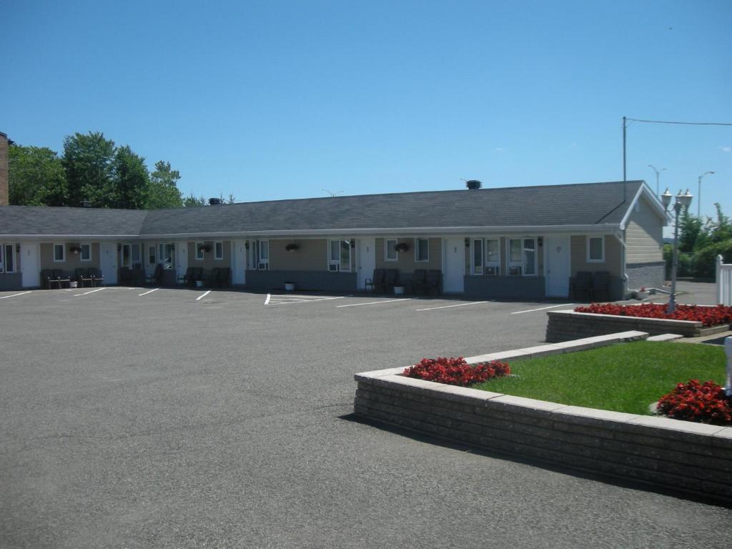 Motel Chevalier Québec Zewnętrze zdjęcie