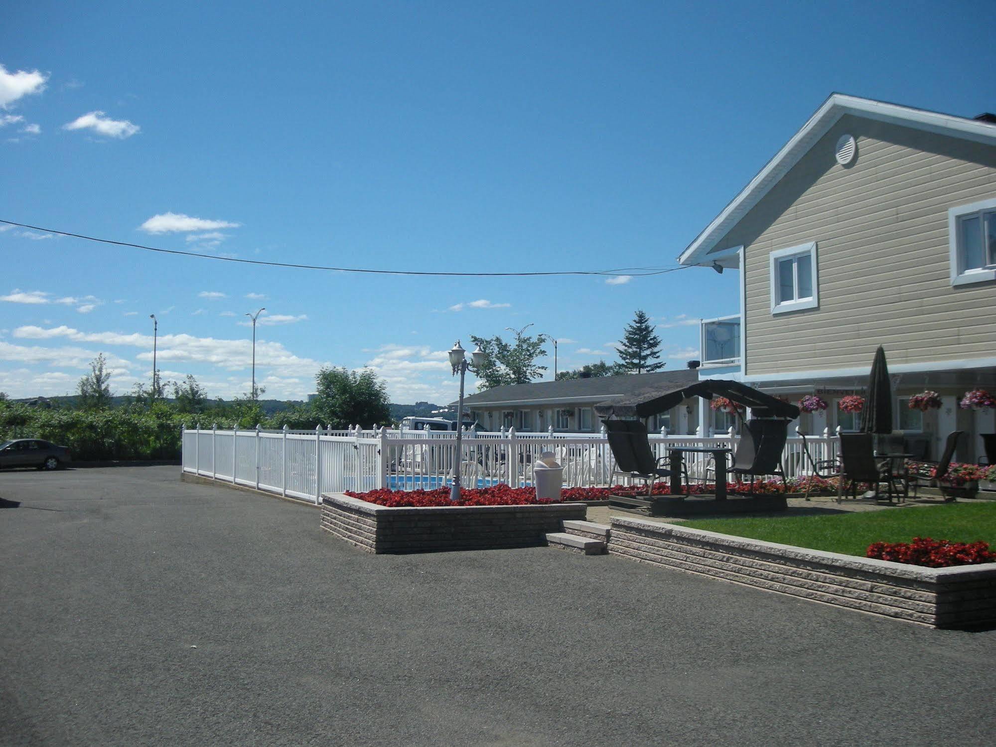 Motel Chevalier Québec Zewnętrze zdjęcie